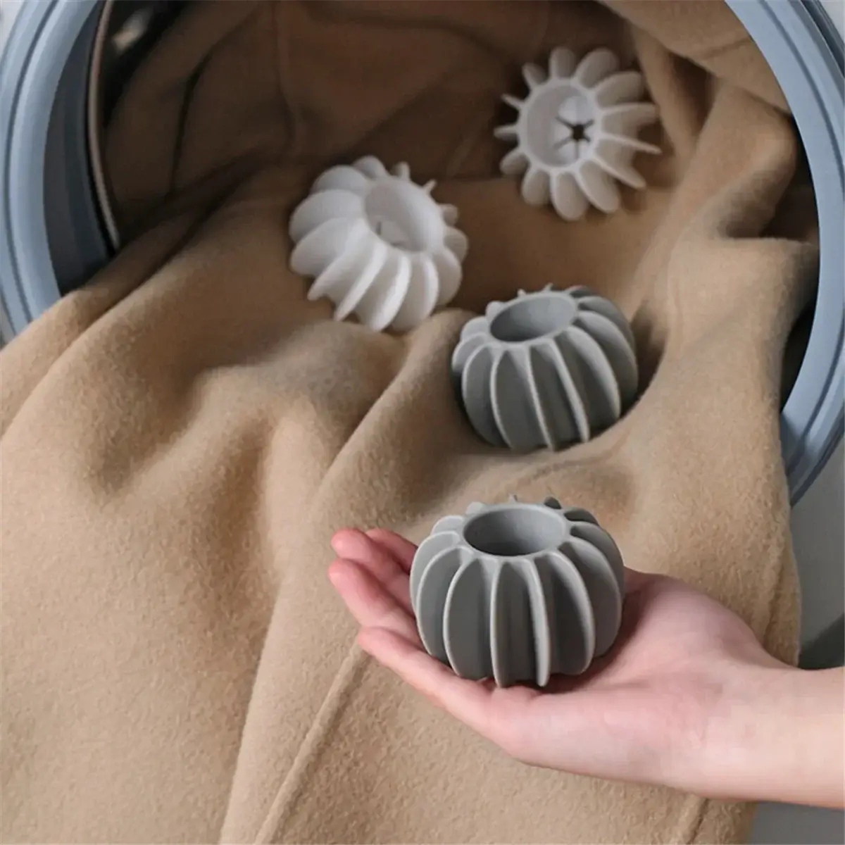 Silicone Laundry Ball Anti-Knot & Deep Clean